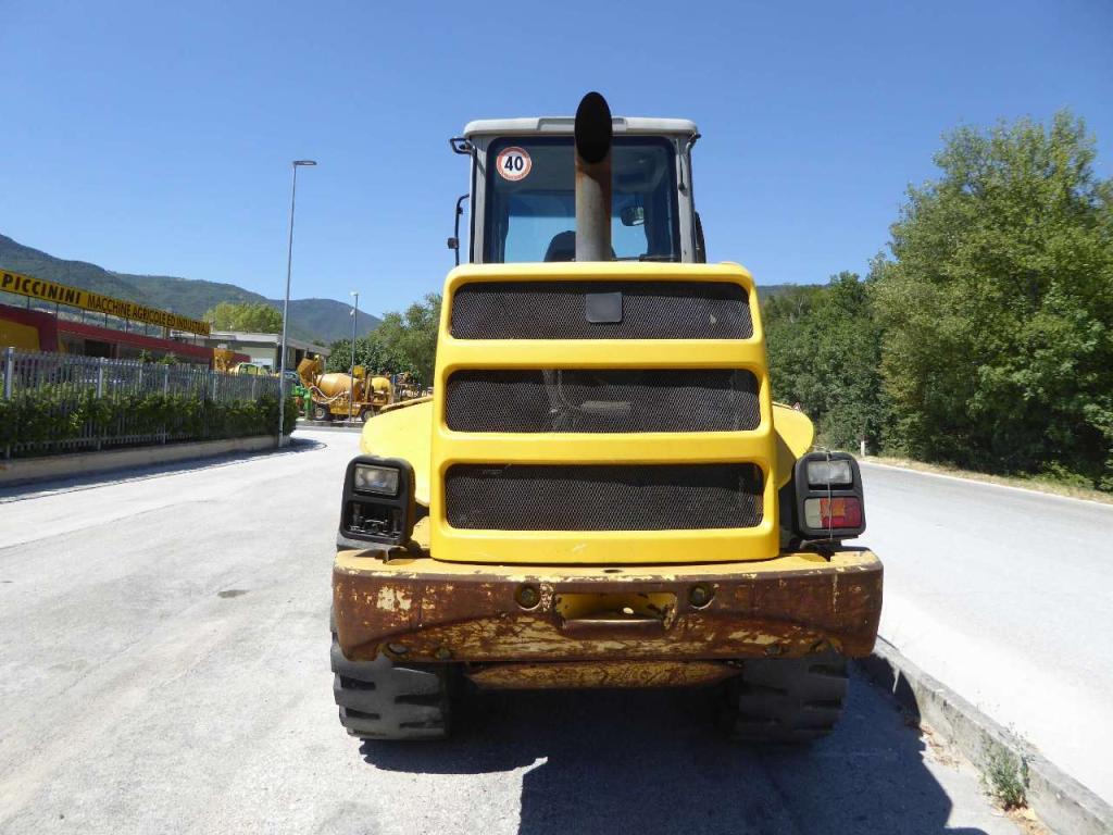 New Holland W130 Foto 4