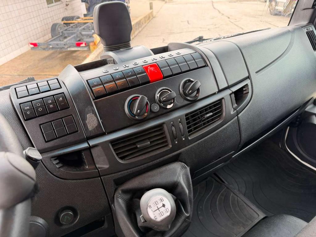 Iveco EUROCARGO 140-250 Foto 5