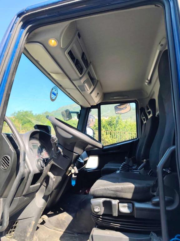 Iveco EUROCARGO CUBE 120-220 Foto 2