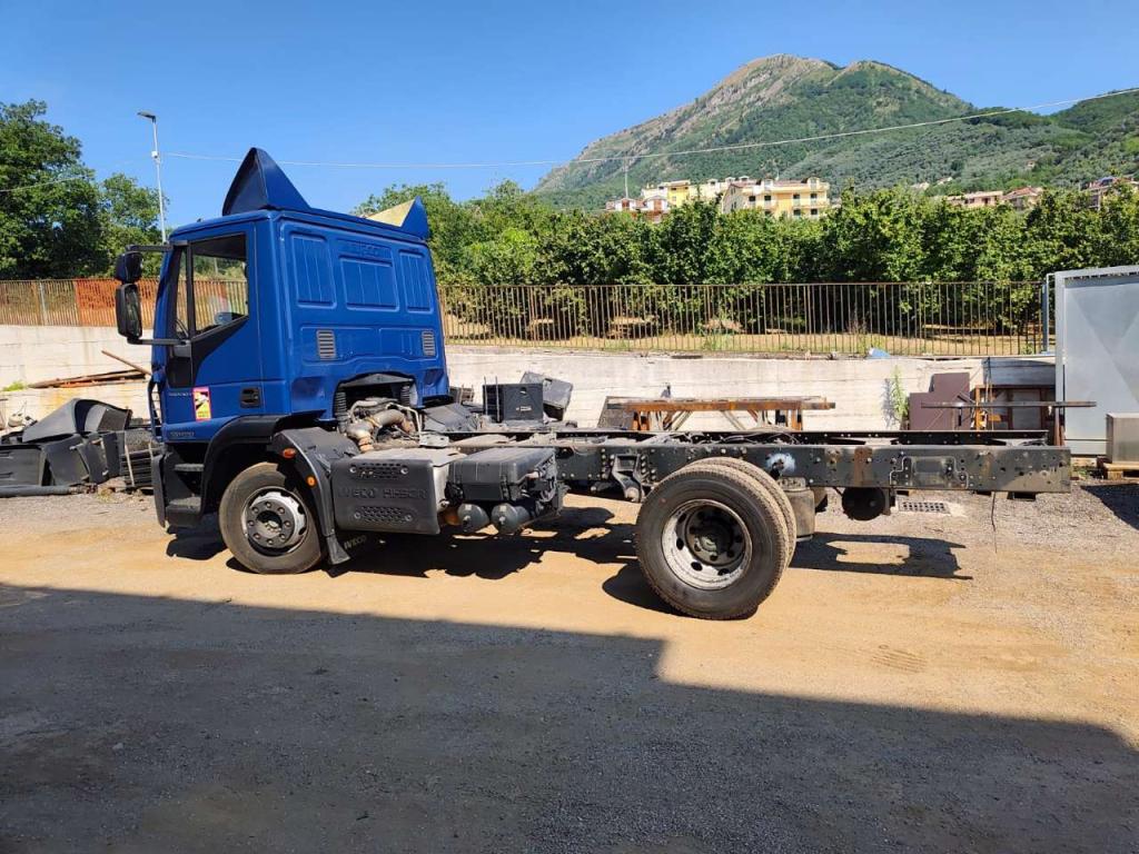 Iveco EUROCARGO CUBE 120-220 Foto 20