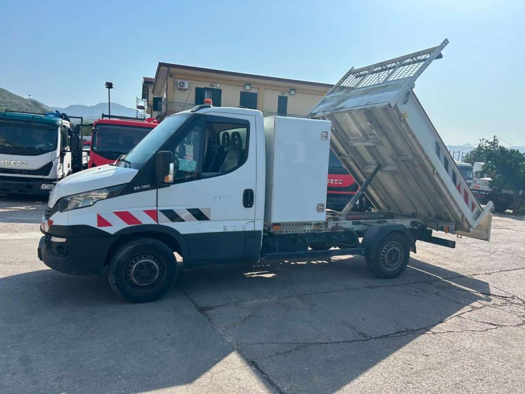 Iveco DAILY 35-120 Foto 2