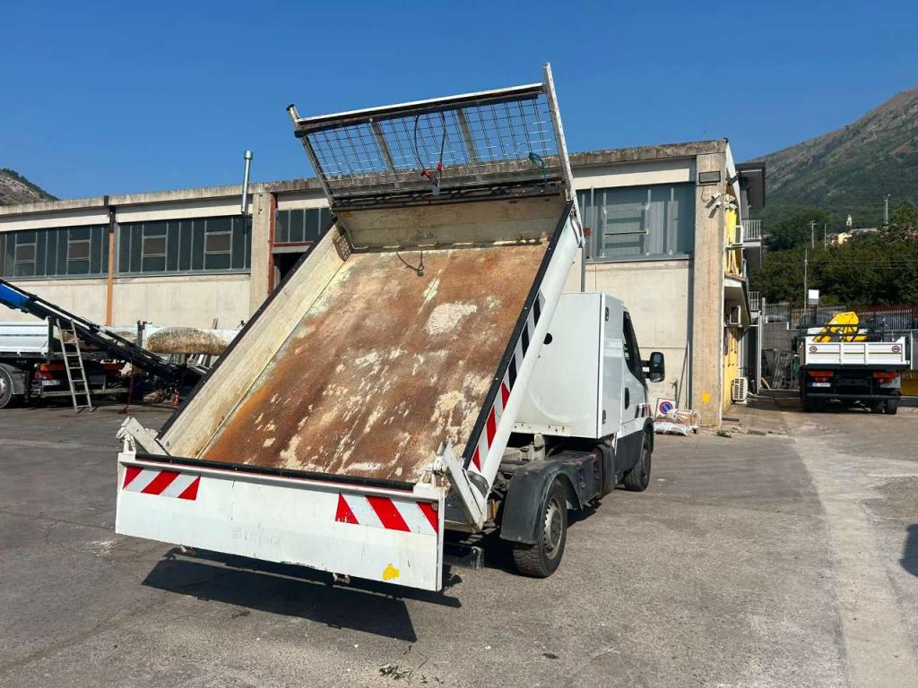 Iveco DAILY 35-120 Foto 20
