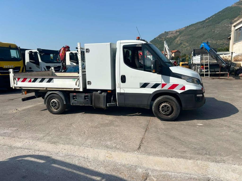 Iveco DAILY 35-120 Foto 27