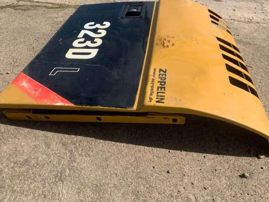 Caterpillar 323D Left Rear door Foto 2