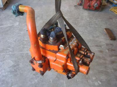Distribuidor hidraulico para FL14E vendida por OLM 90 Srl