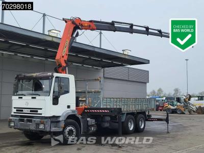 Iveco 260E30H EuroTrakker 6X4 Palfinger PK27000 E Kran crane Winch Remote control Big-Axle vendida por BAS World B.V.