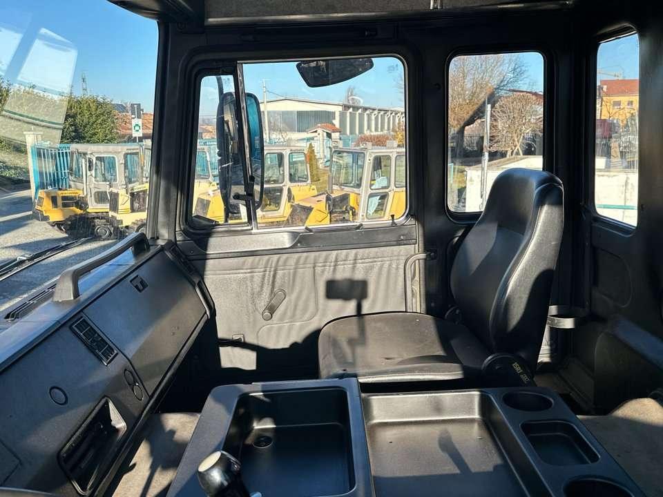 Iveco 260-35 6x4 Foto 13