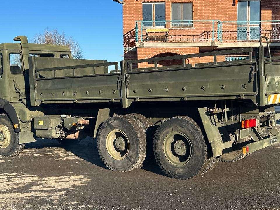 Iveco 260-35 6x4 Foto 3