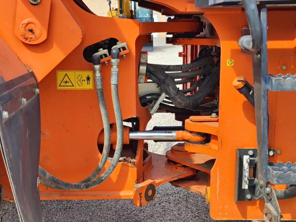 Hitachi ZW 180-6 Foto 10
