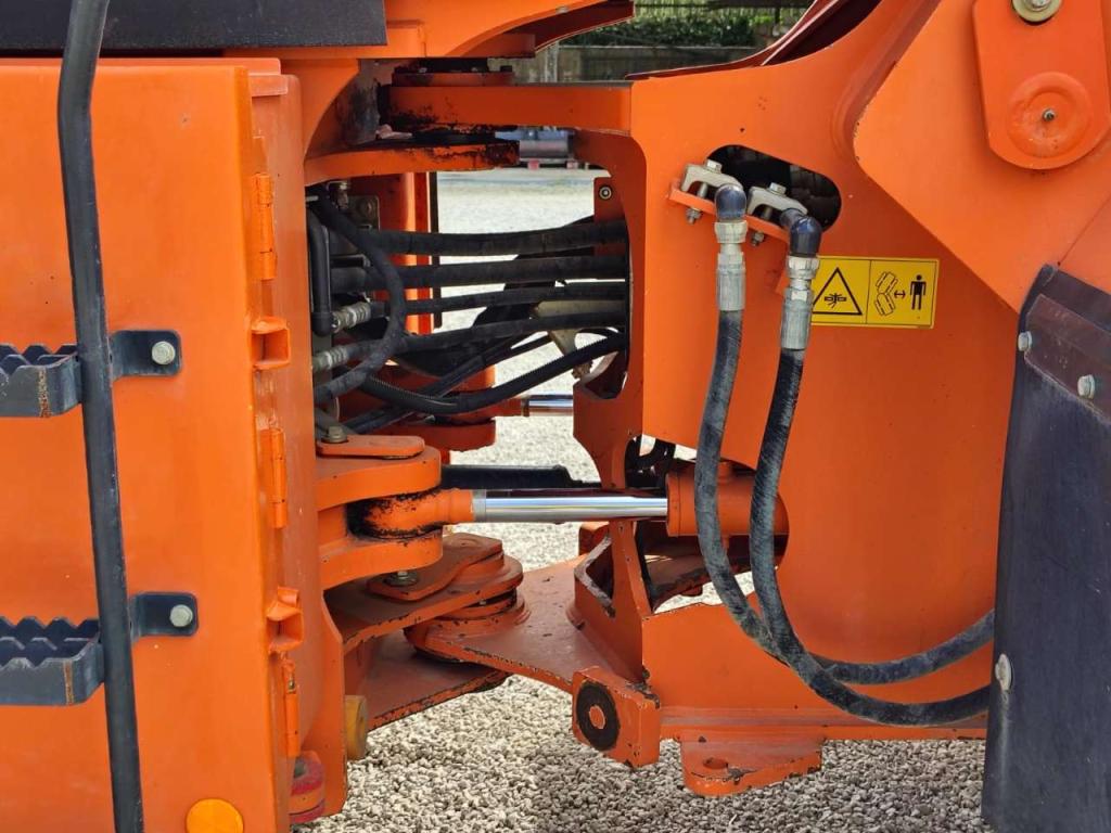 Hitachi ZW 180-6 Foto 11