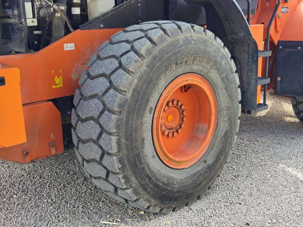 Hitachi ZW 180-6 Foto 18