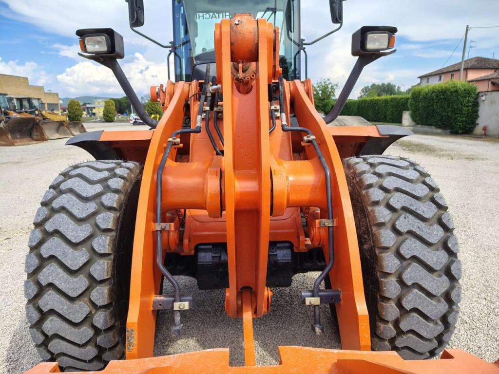 Hitachi ZW 180-6 Foto 9