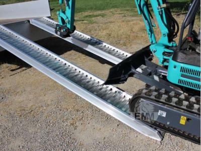 Rampe di Carico 3000 mm - Portata  35 q.li Rampa de carga vendida por EMM Company srl