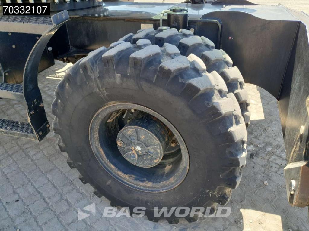 Caterpillar M322 F OUTRIGGERS + BLADE Foto 28
