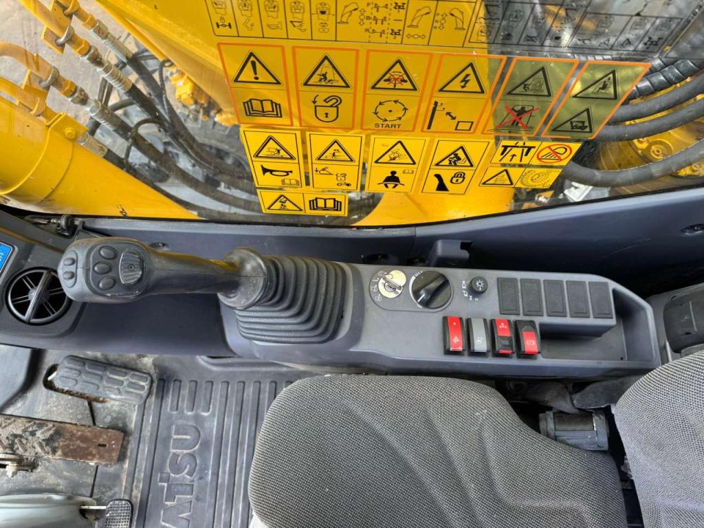 Komatsu PW180-11 Foto 28