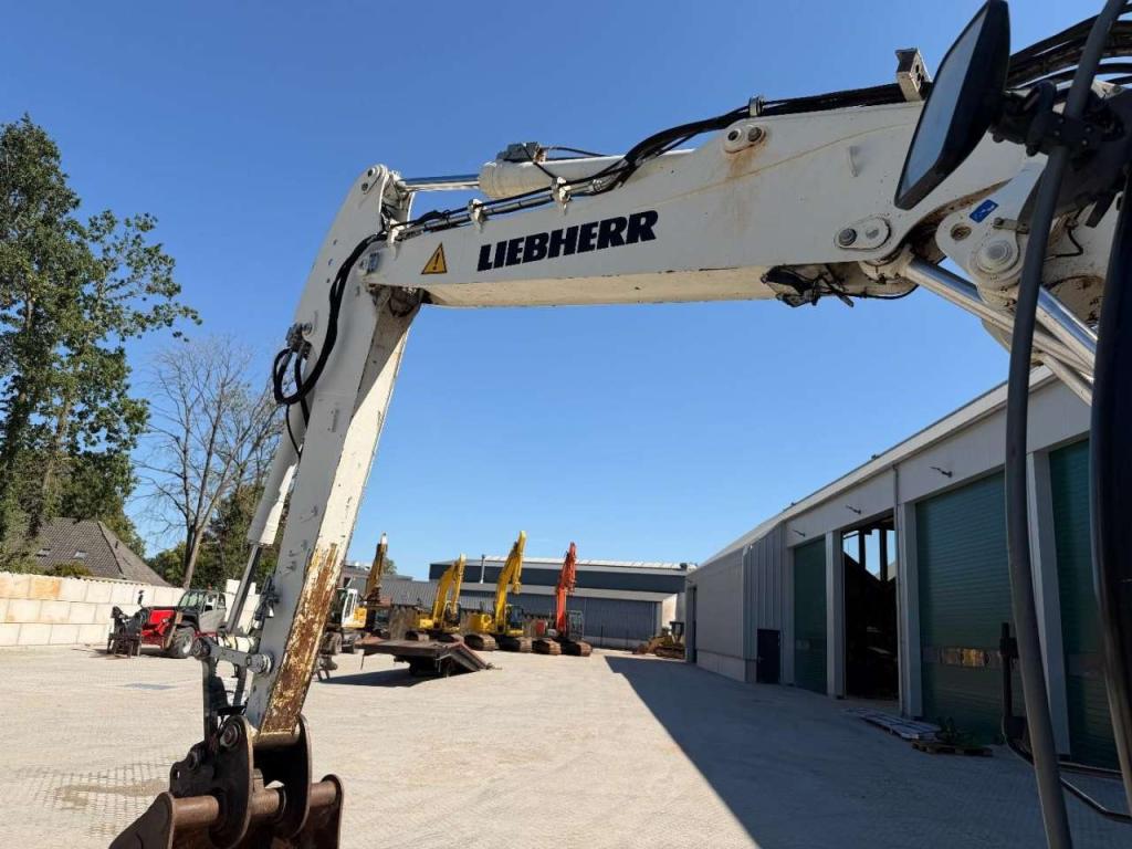 Liebherr A914 Compact Outriggers // Quick Coupler // 5x attachment Foto 14