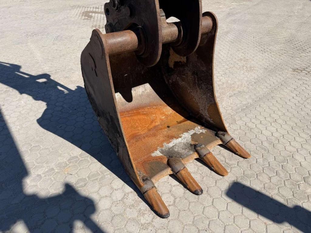 Liebherr A914 Compact Outriggers // Quick Coupler // 5x attachment Foto 18