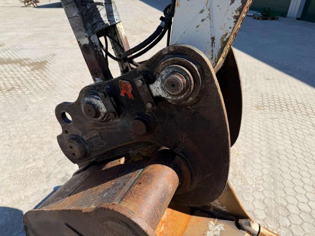 Liebherr A914 Compact Outriggers // Quick Coupler // 5x attachment Foto 25