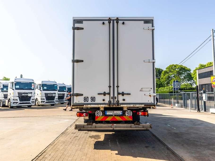 Renault D 320+HAYON BAR 2 T. Foto 4