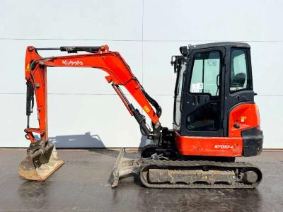Kubota KX037-4 - Hammer Lines / Quick Coupler vendida por Boss Machinery