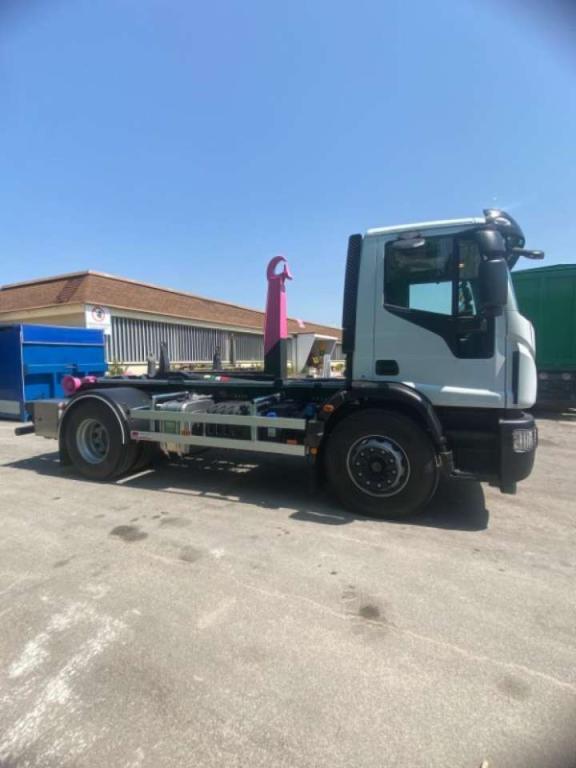 Iveco EUROCARGO 180E32K SCARRABILE Foto 5