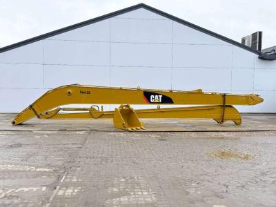 Caterpillar Long Reach Attachments 18m - Fits to 20-25t vendida por Boss Machinery
