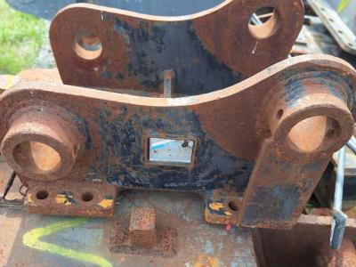 pin-on for 25-32 ton excavators Attachment plate vendida por Balavto