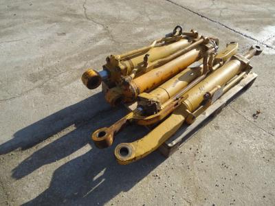 Cilndro de levantamiento para Fiat Allis FL10C vendida por OLM 90 Srl