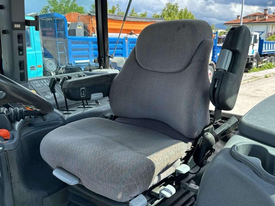 New Holland TM190 4X4 Foto 11
