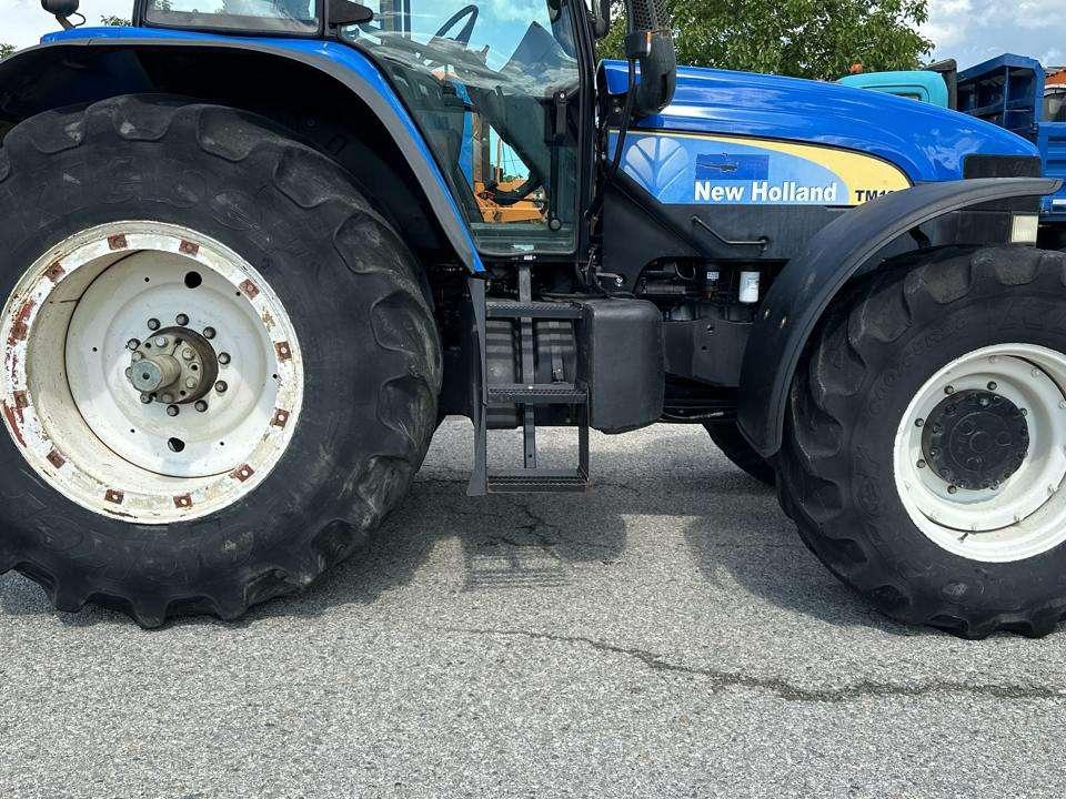 New Holland TM190 4X4 Foto 4