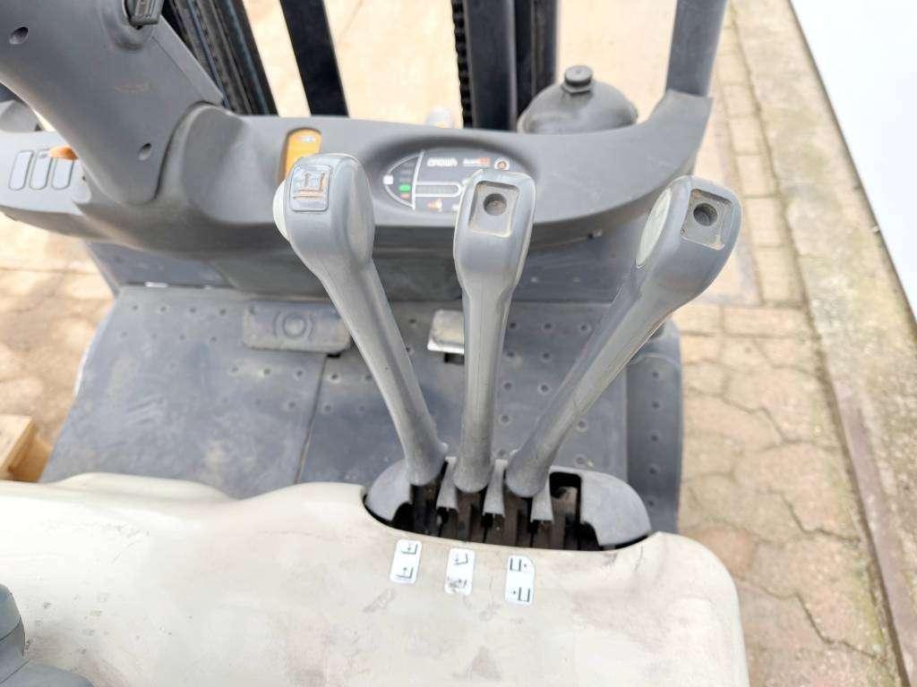Crown SC4240-1.6 - Duplex / Side Shift / Full Electric Foto 9