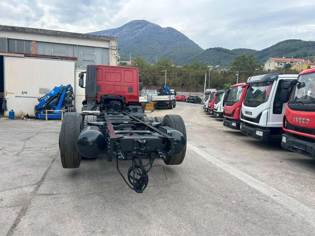 Iveco STRALIS HI-STREET 260S31 Foto 18