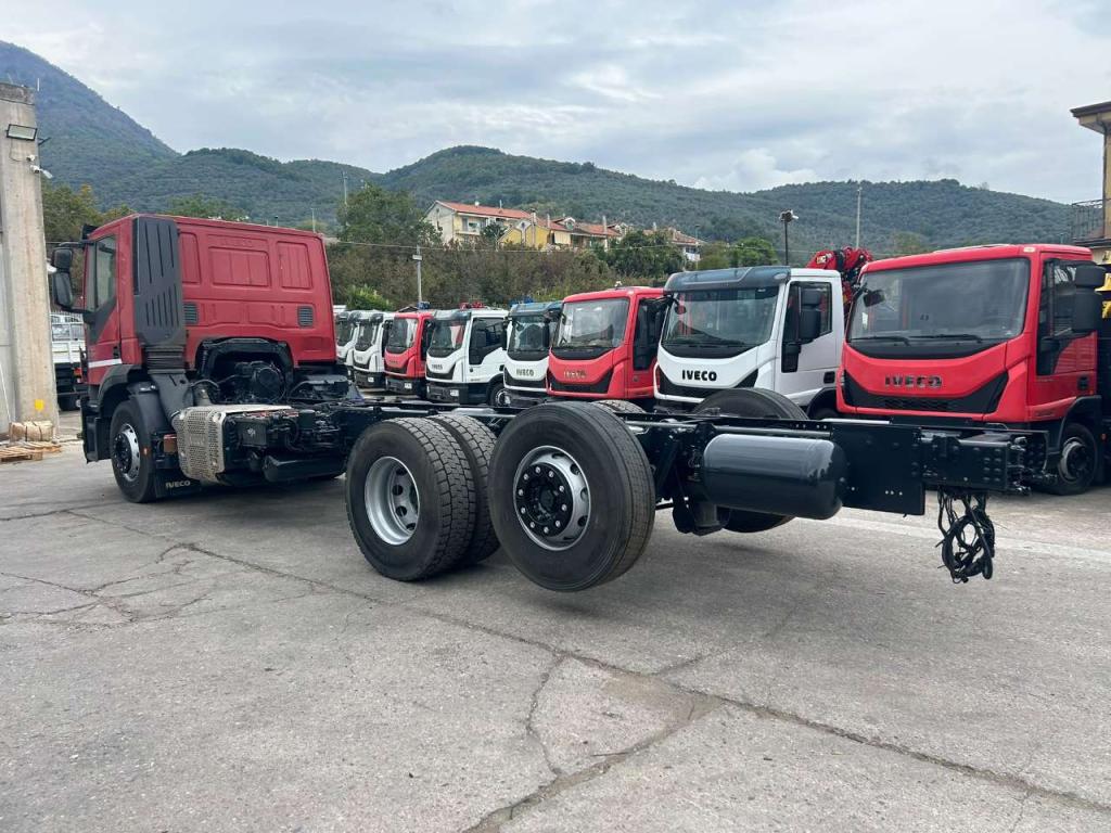 Iveco STRALIS HI-STREET 260S31 Foto 29