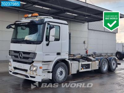 Mercedes Actros 2541 6X2 20t Palfinger Hooklift Lift Axle Euro 5 vendida por BAS World B.V.