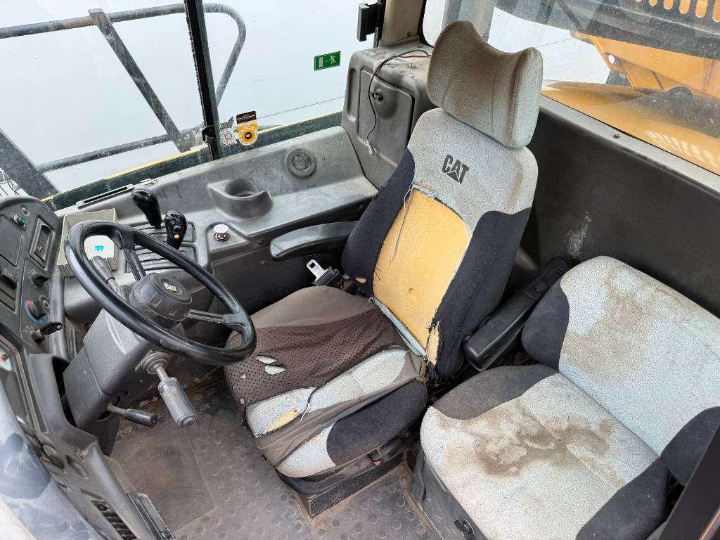 Caterpillar 735 - Automatic Greasing / Camera Foto 7