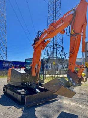 Hitachi Zaxis 85 USB-5 braccio triplice Foto 2