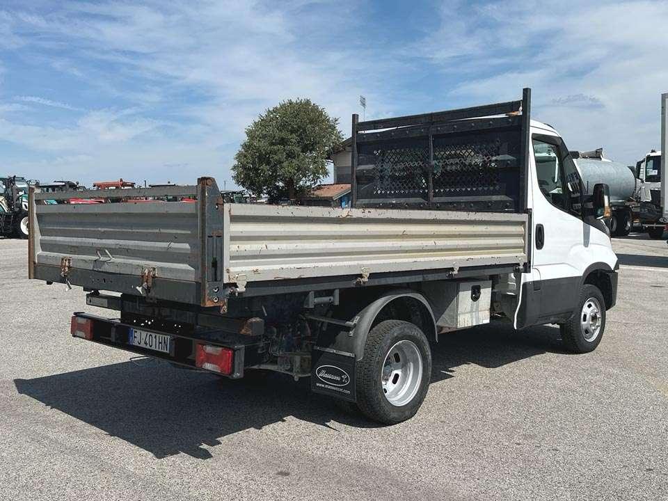 Iveco DAILY 35-140 4x2 Foto 19