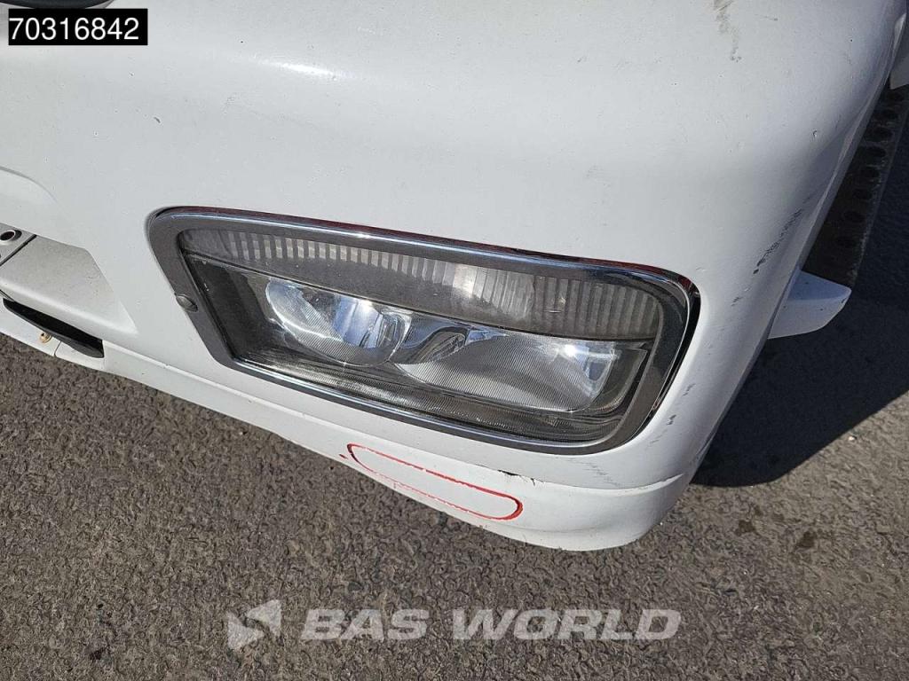 Mercedes-Benz Axor 1833 4X2 Foto 25
