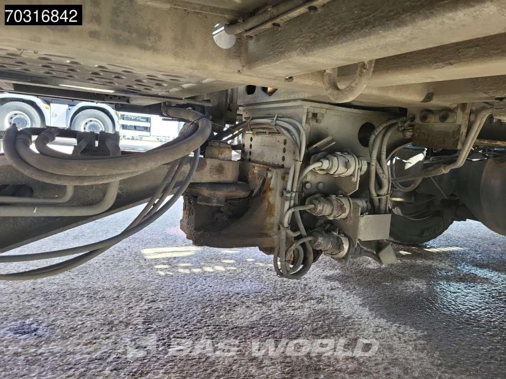 Mercedes-Benz Axor 1833 4X2 Foto 27