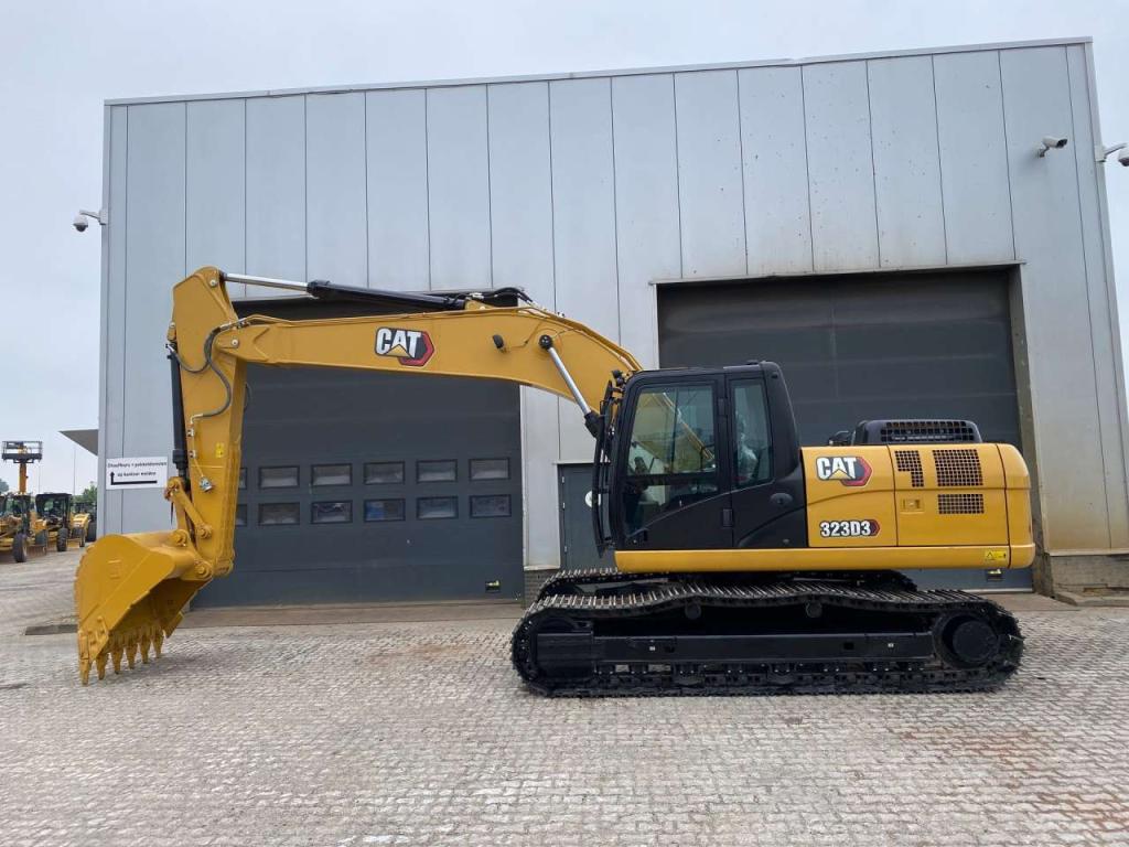 Caterpillar 323D3 Foto 1