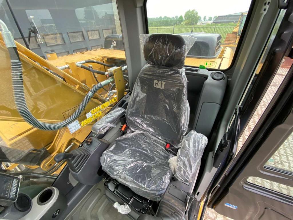 Caterpillar 323D3 Foto 18
