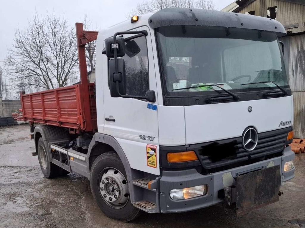 Mercedes-Benz Ateco 1217 Foto 1