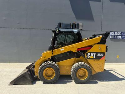 Caterpillar 262D vendida por G.R. Import Export