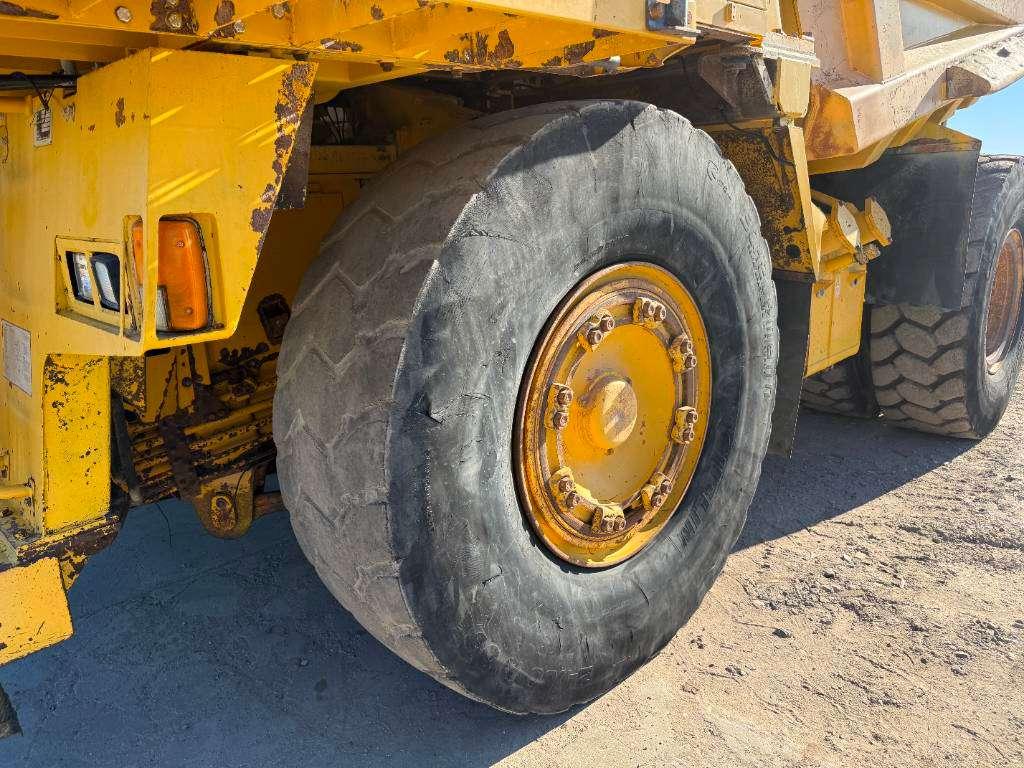 Komatsu HD605-5 - Automatic Greasing / Camera Foto 26