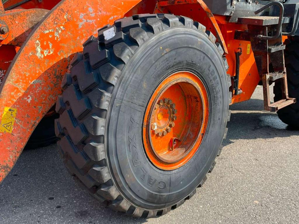 Hitachi ZW180-5B Foto 10