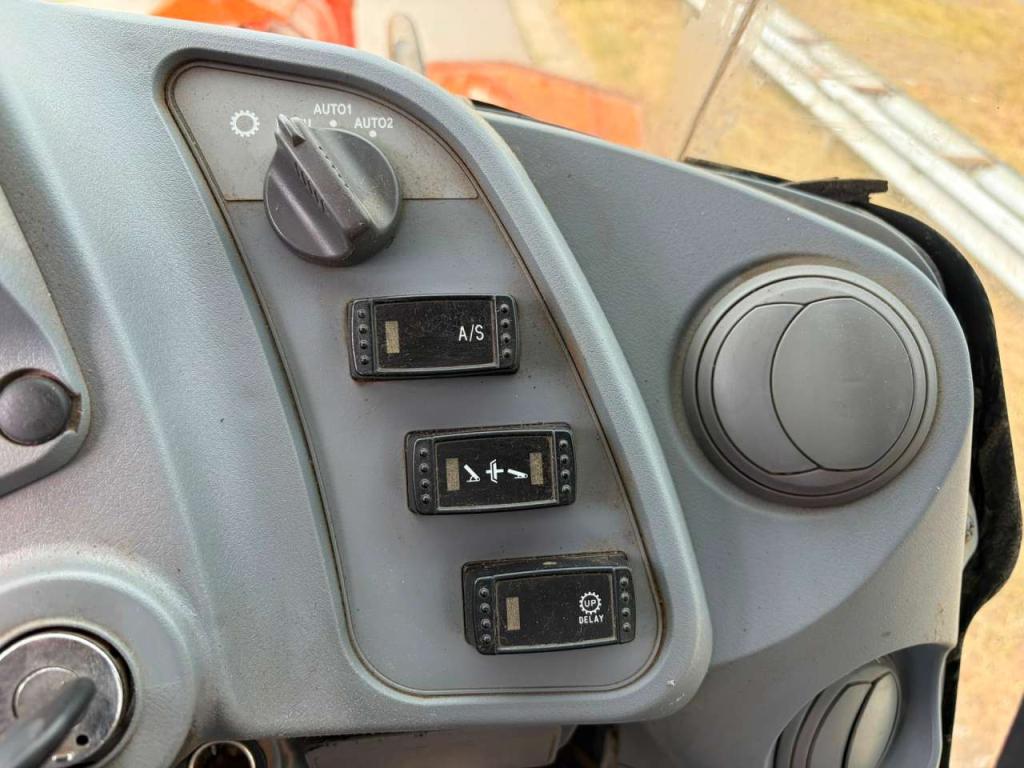Hitachi ZW180-5B Foto 25