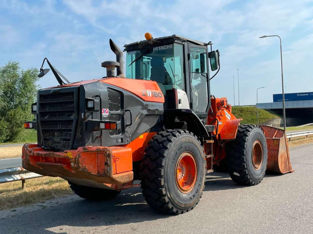 Hitachi ZW180-5B Foto 5