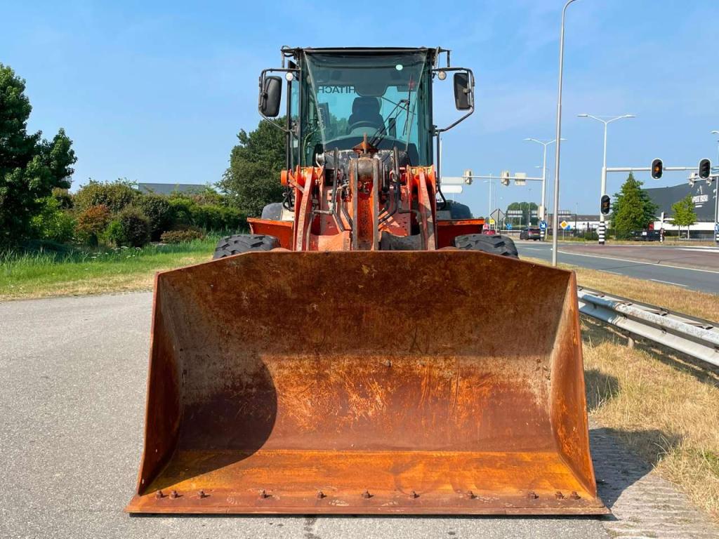 Hitachi ZW180-5B Foto 8