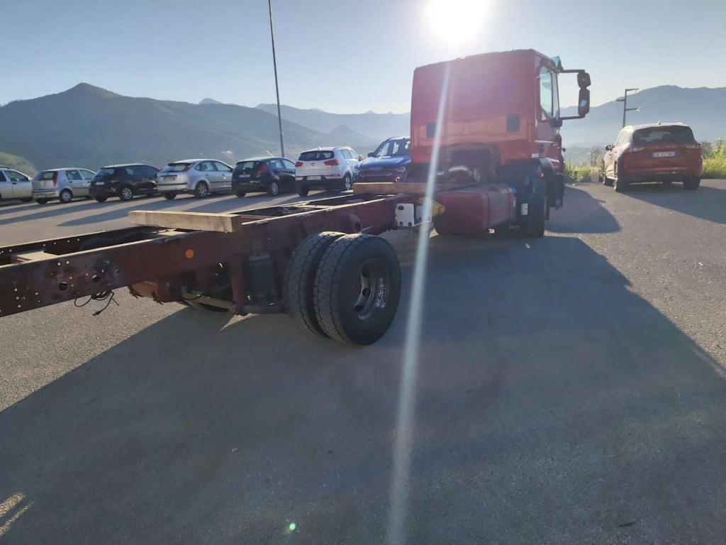 Iveco EUROCARGO 150-280 Foto 4