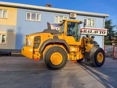 Volvo L120H Foto 1